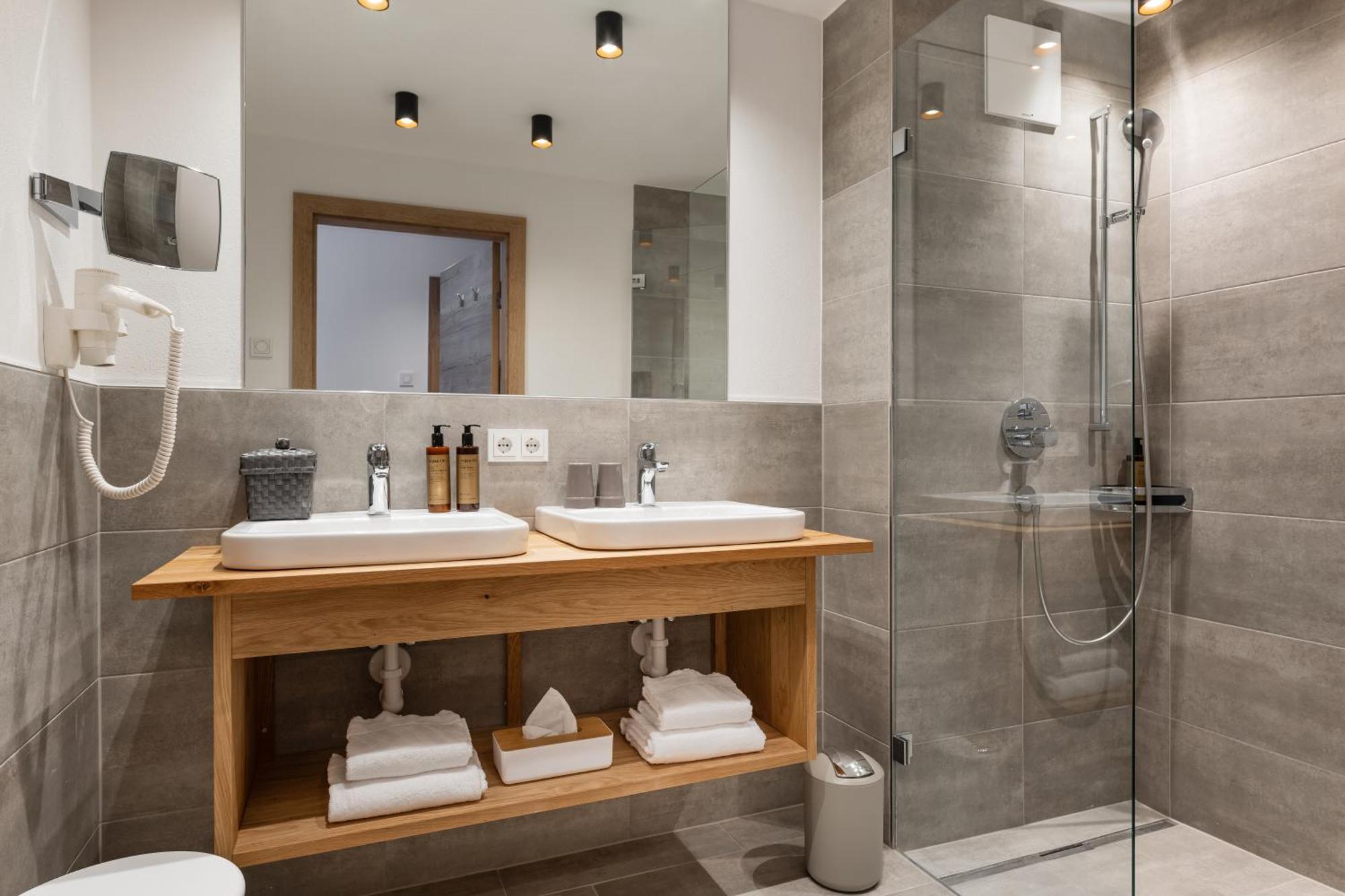 Alpenparks Hotel & Apartment Taxacher Кирхберг Экстерьер фото